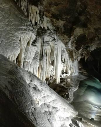 Fornovolasco 근처 Grotta del Vento